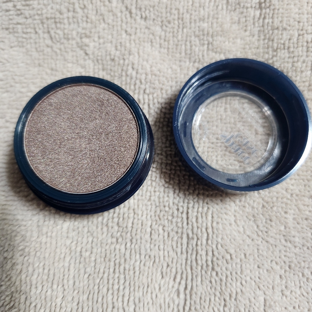 Space Case Cosmetics Highlighter and Eyeshadow Bundle New in Box - Picture 6 of 7